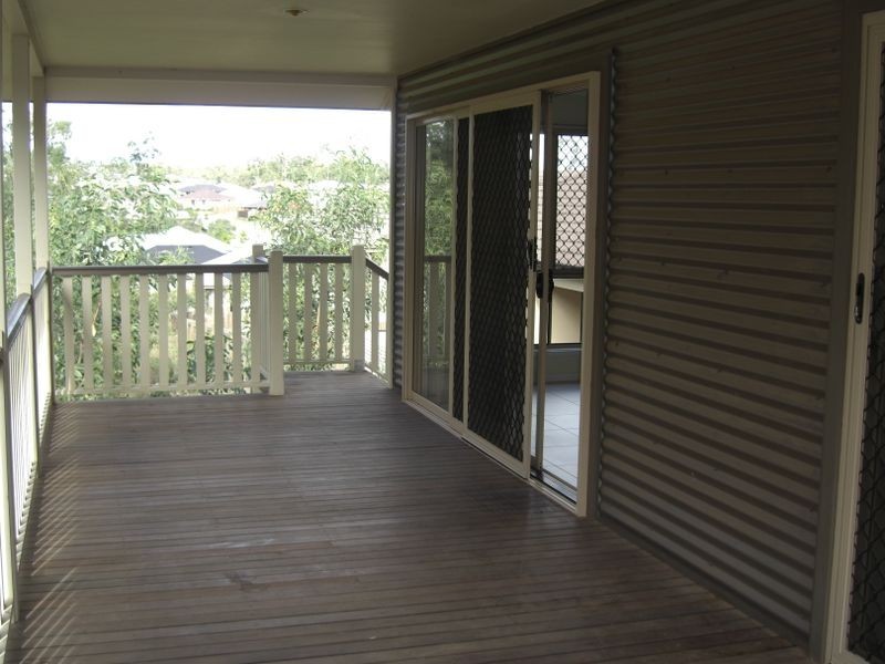 50 Lakes Entrance Drive, Springfield Lakes QLD 4300