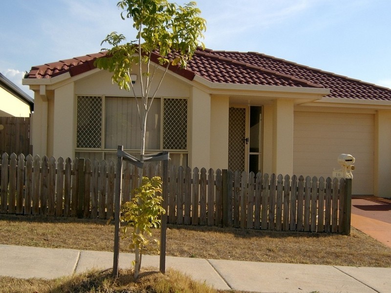 16 O’Possum Circuit, Springfield Lakes QLD 4300