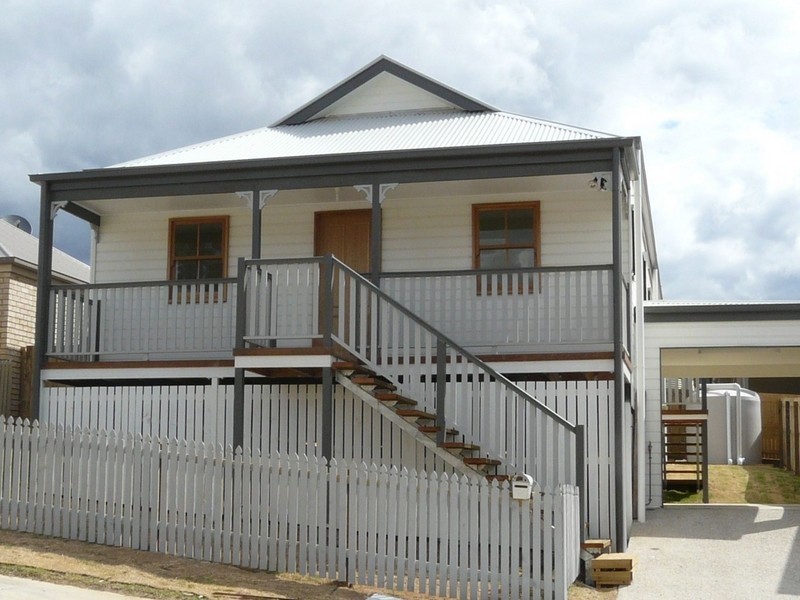 9 Park Edge Drive, Springfield Lakes QLD 4300