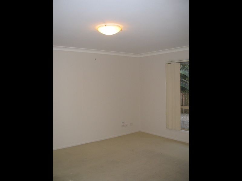 10 Meadowwood Crescent, Springfield QLD 4300