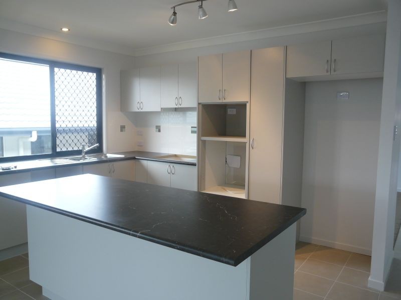 4 Morialta Street, Springfield Lakes QLD 4300