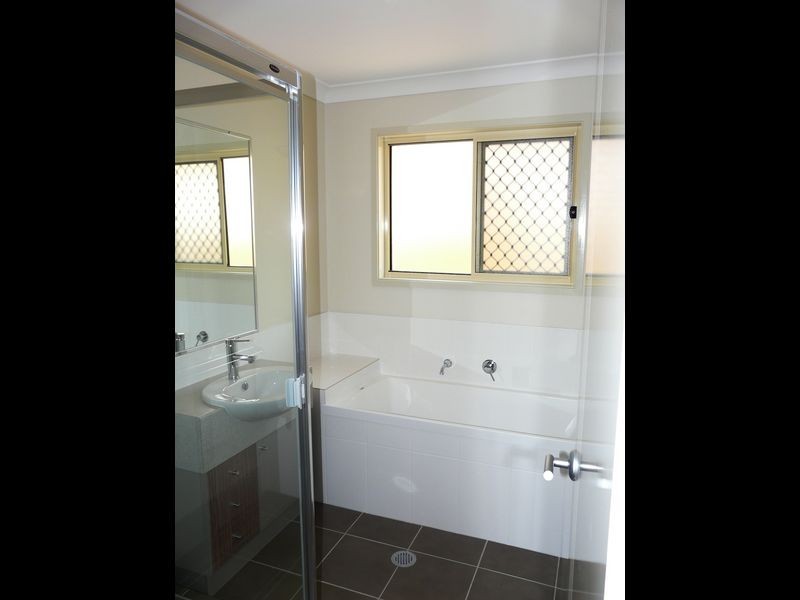 41 Grand Canyon Drive, Springfield Lakes QLD 4300