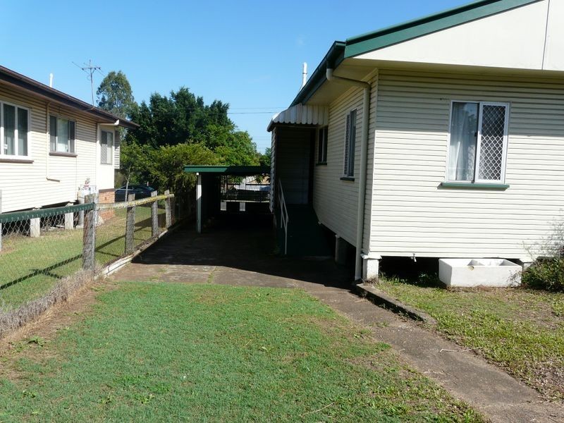 7 Earl Street, Dinmore QLD 4303