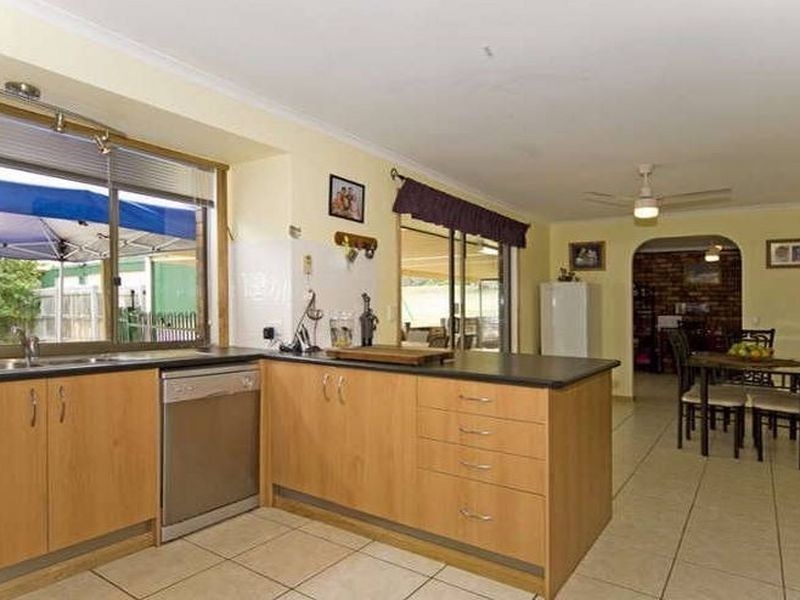 166 Cedar Road, Redbank Plains QLD 4301
