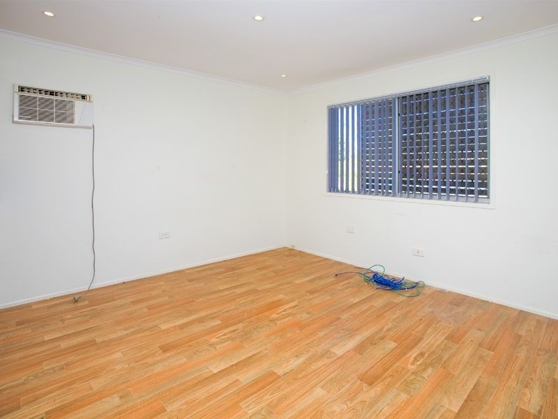 9 Lowana Street, Camira QLD 4300