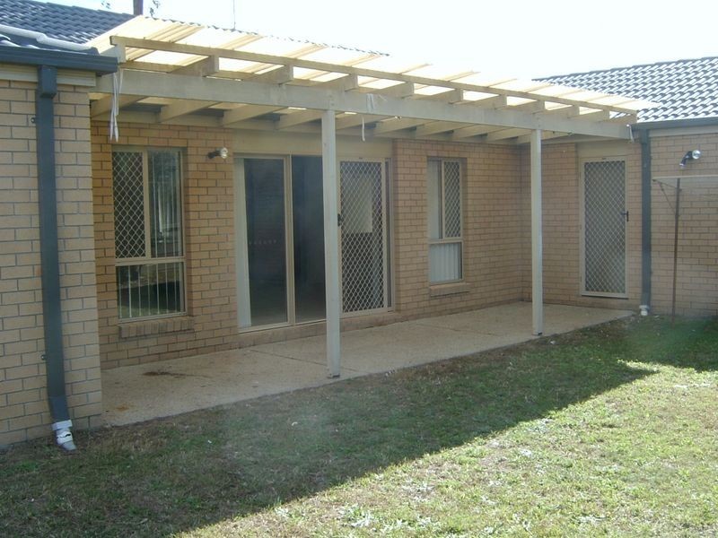 6 Parkside Drive, Springfield QLD 4300