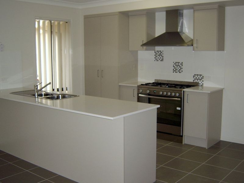 9 Trinity Crescent, Bellbird Park QLD 4300