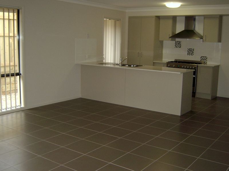 9 Trinity Crescent, Bellbird Park QLD 4300