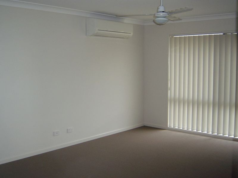 9 Trinity Crescent, Bellbird Park QLD 4300