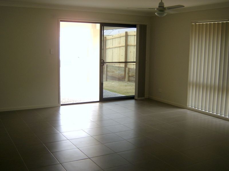 9 Trinity Crescent, Bellbird Park QLD 4300