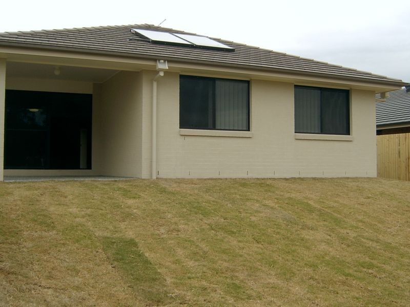 9 Trinity Crescent, Bellbird Park QLD 4300