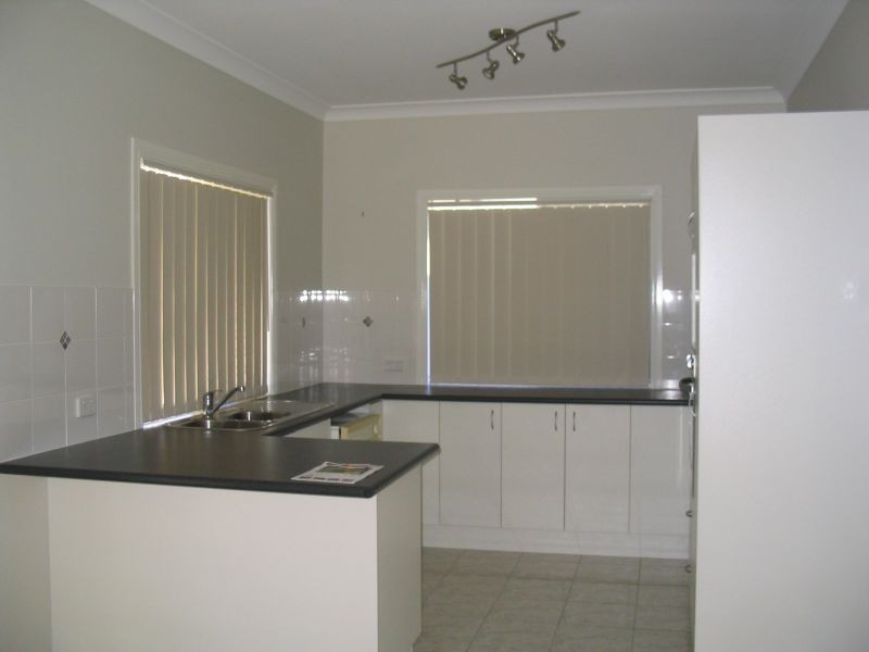 28 Dry Dock Circuit, Springfield Lakes QLD 4300