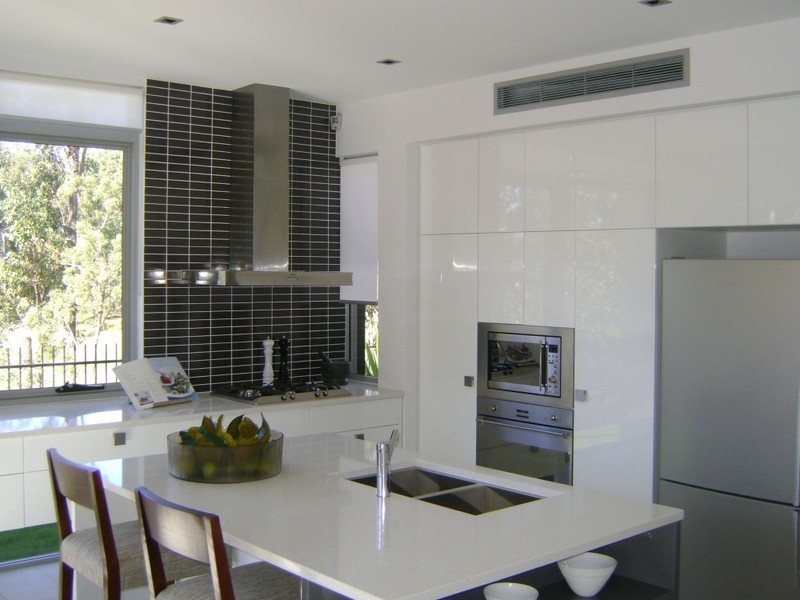3 Spyglass Lane, Brookwater QLD 4300
