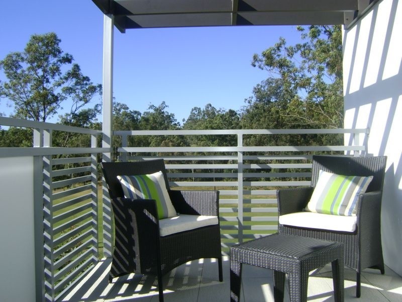 3 Spyglass Lane, Brookwater QLD 4300