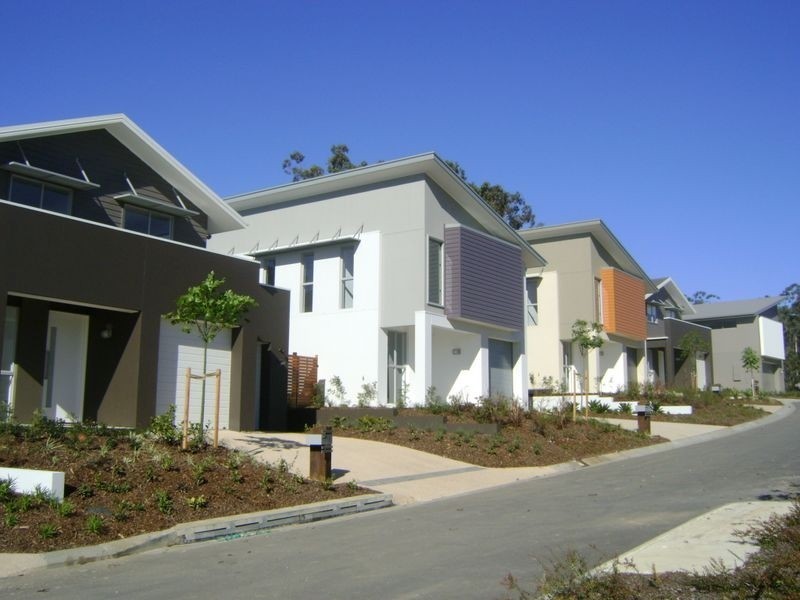 3 Spyglass Lane, Brookwater QLD 4300