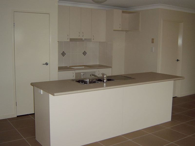 3 Maria Place, Bellbird Park QLD 4300