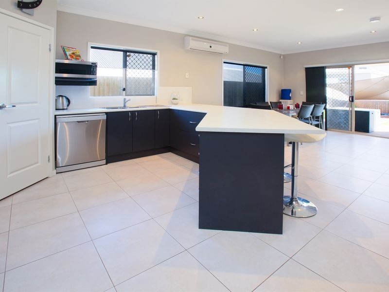 14 Barrington Street, Springfield Lakes QLD 4300