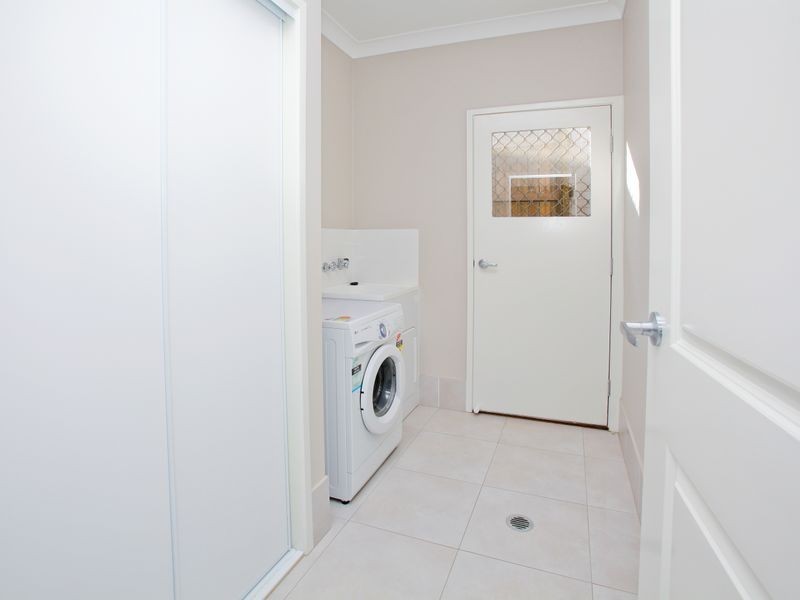 14 Barrington Street, Springfield Lakes QLD 4300