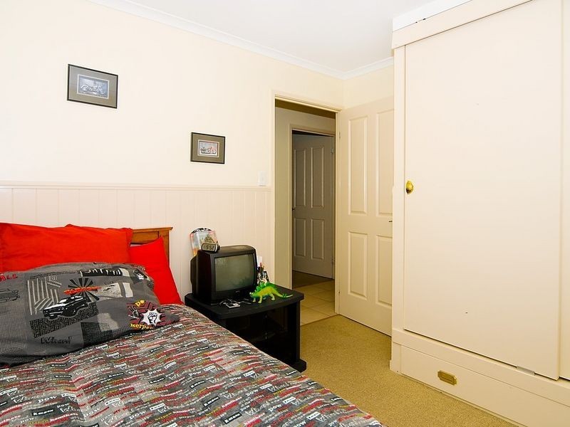 11 Glyn Court, Redbank Plains QLD 4301