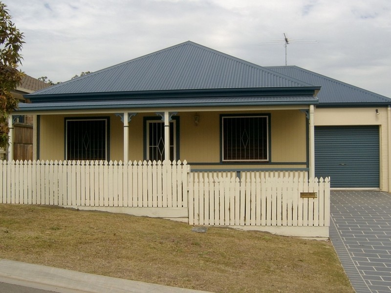 5 Marigold Close, Springfield Lakes QLD 4300