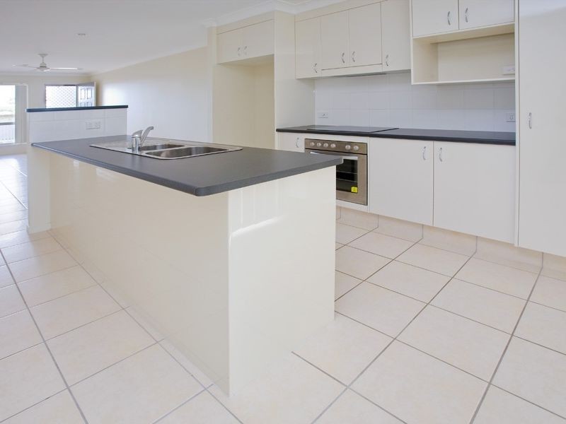 60 Dry  Dock Circuit, Springfield Lakes QLD 4300