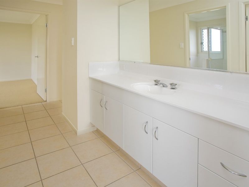 60 Dry  Dock Circuit, Springfield Lakes QLD 4300