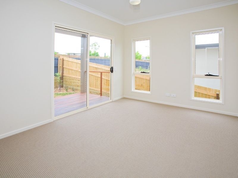 16 Wharf Court, Springfield Lakes QLD 4300