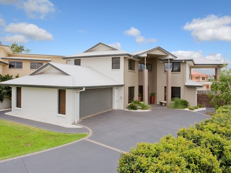 5 Justicia Court, Brookwater QLD 4300