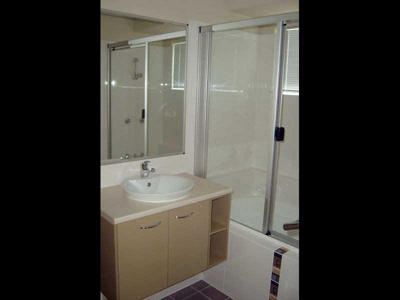 9 Skyline Avenue, Springfield Lakes QLD 4300