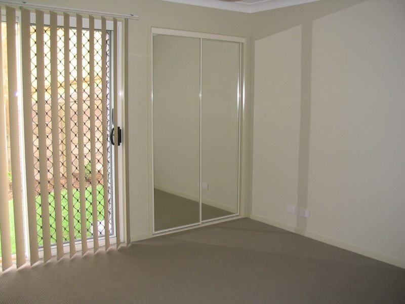 9 Skyline Avenue, Springfield Lakes QLD 4300