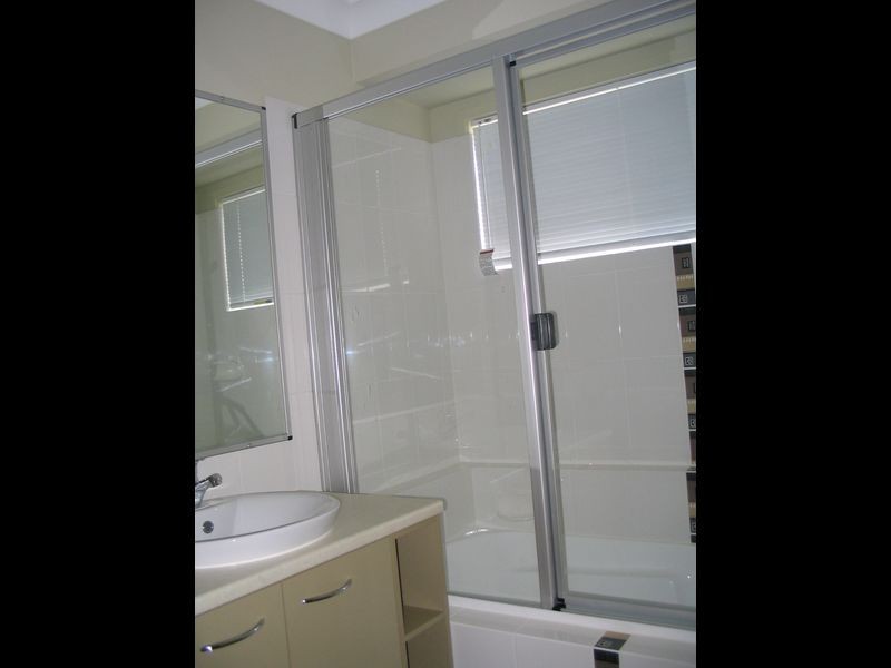 9 Skyline Avenue, Springfield Lakes QLD 4300