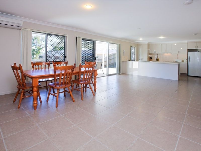 15 Brushwood Circuit, Forest Lake QLD 4078