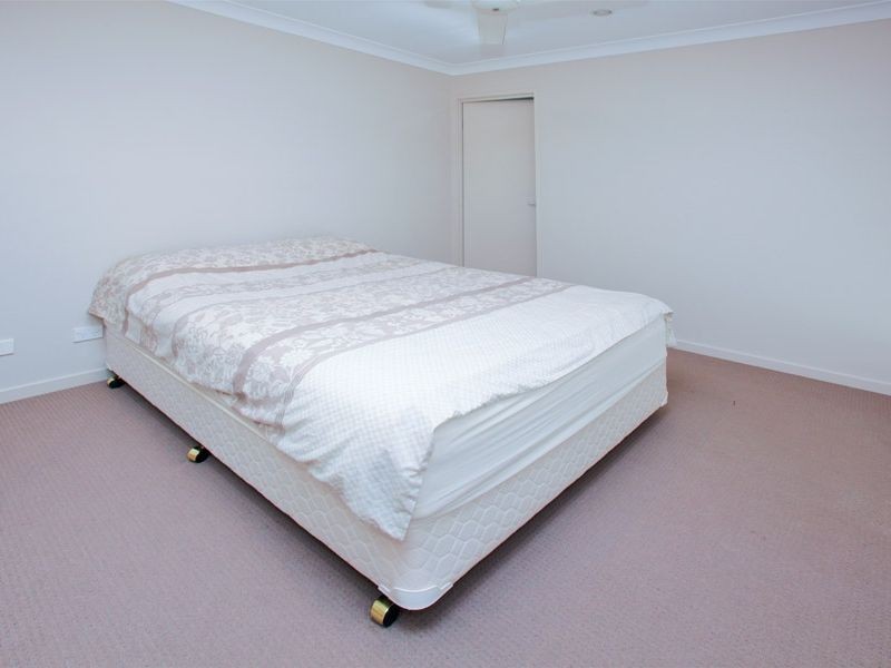 15 Brushwood Circuit, Forest Lake QLD 4078