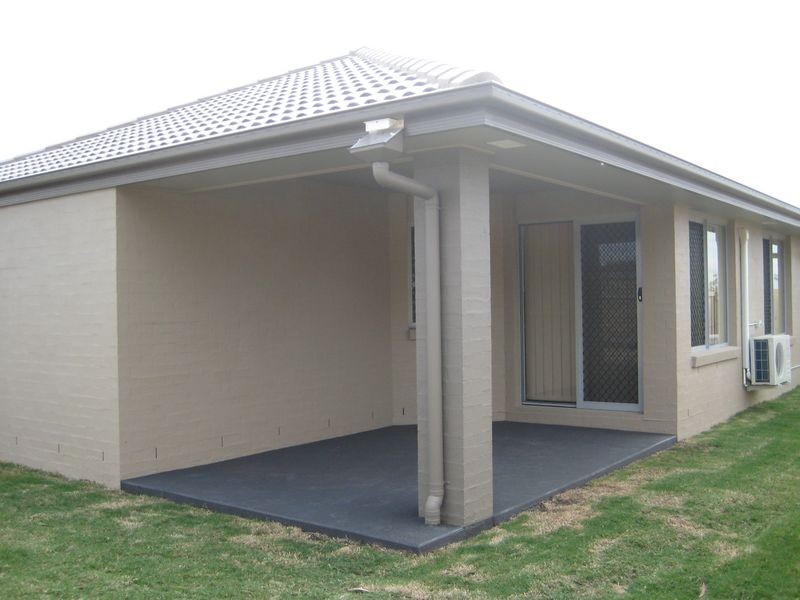 91 Park Edge Drive, Springfield Lakes QLD 4300