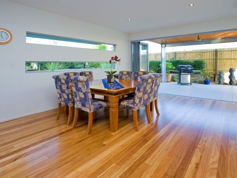 8 Atlantic Drive, Springfield Lakes QLD 4300