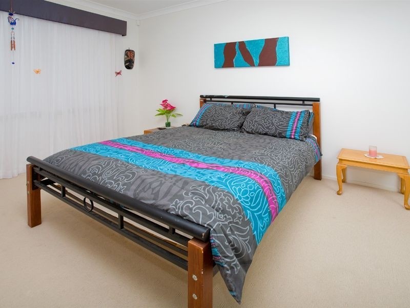 8 Atlantic Drive, Springfield Lakes QLD 4300