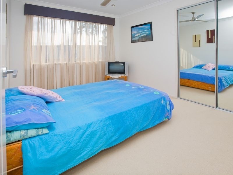 8 Atlantic Drive, Springfield Lakes QLD 4300