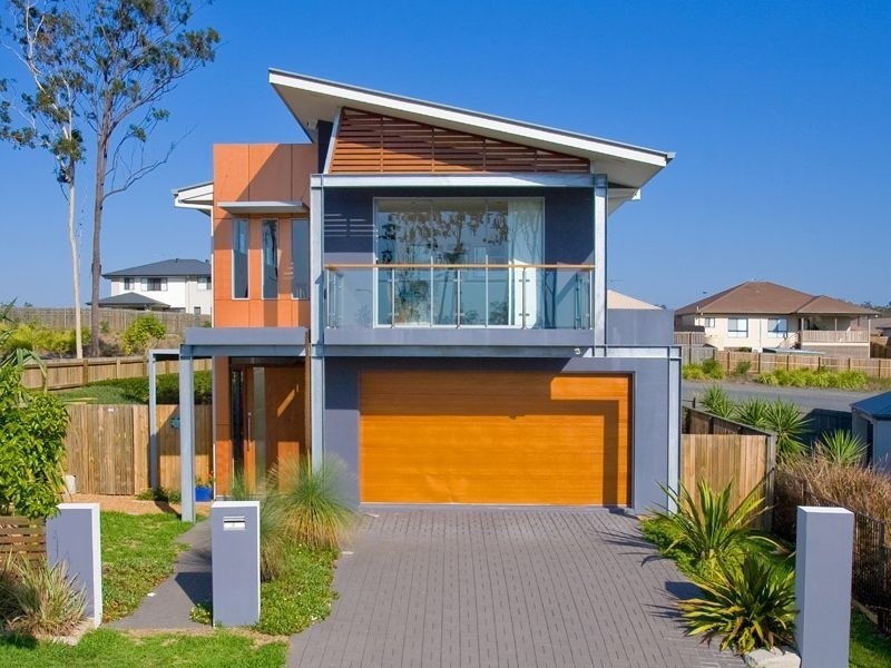 8 Atlantic Drive, Springfield Lakes QLD 4300