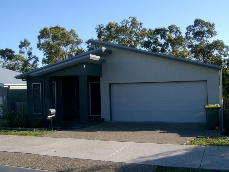 48 Lakes Entrance Drive, Springfield Lakes QLD 4300