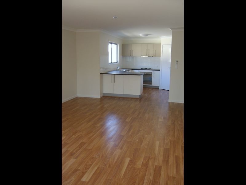 48 Lakes Entrance Drive, Springfield Lakes QLD 4300