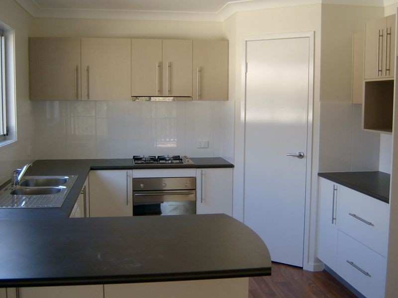 48 Lakes Entrance Drive, Springfield Lakes QLD 4300