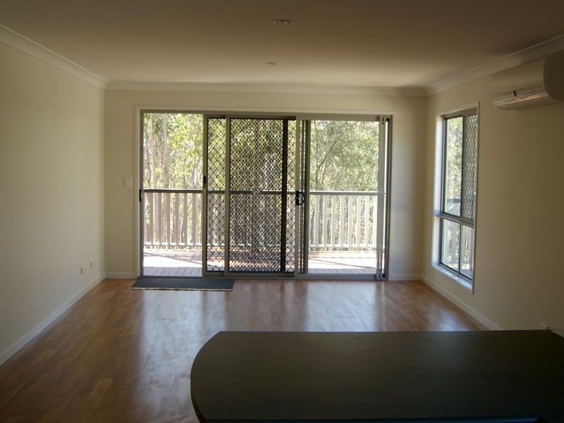 48 Lakes Entrance Drive, Springfield Lakes QLD 4300