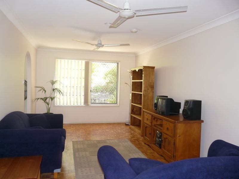 18 Hallett Avenue, Camira QLD 4300