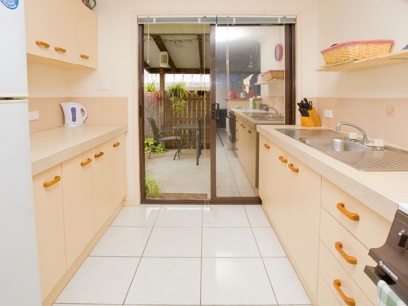 2/25 Henty Drive, Redbank Plains QLD 4301