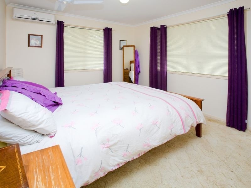 2/25 Henty Drive, Redbank Plains QLD 4301