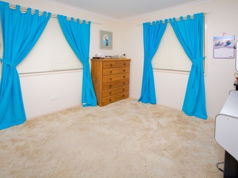2/25 Henty Drive, Redbank Plains QLD 4301