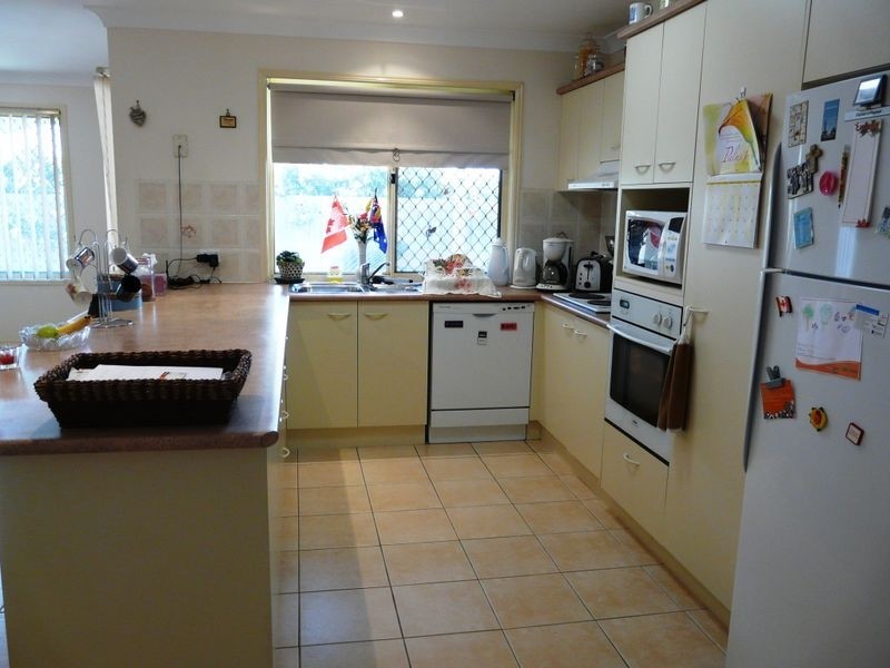 13 Malvern Place, Forest Lake QLD 4078