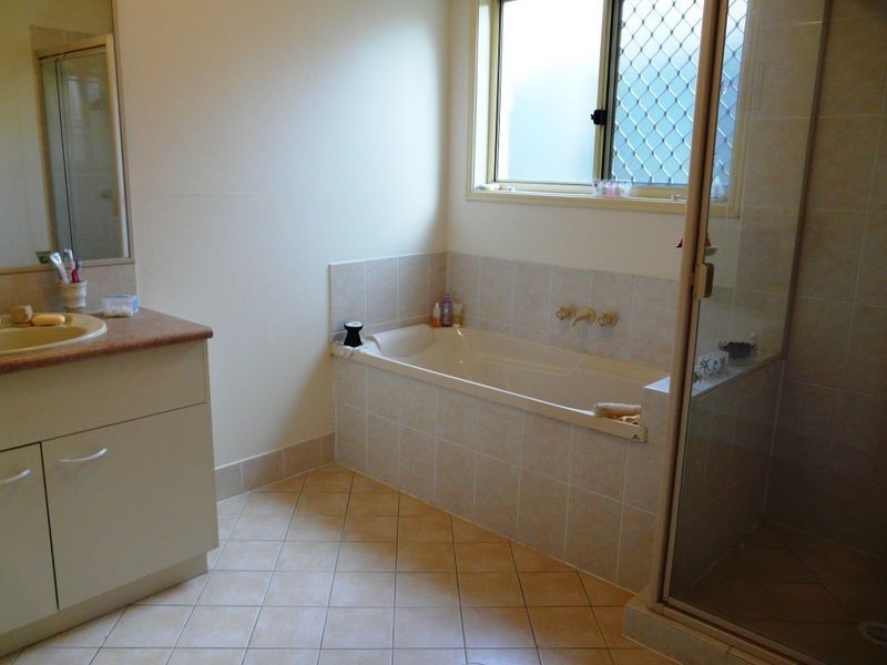 13 Malvern Place, Forest Lake QLD 4078