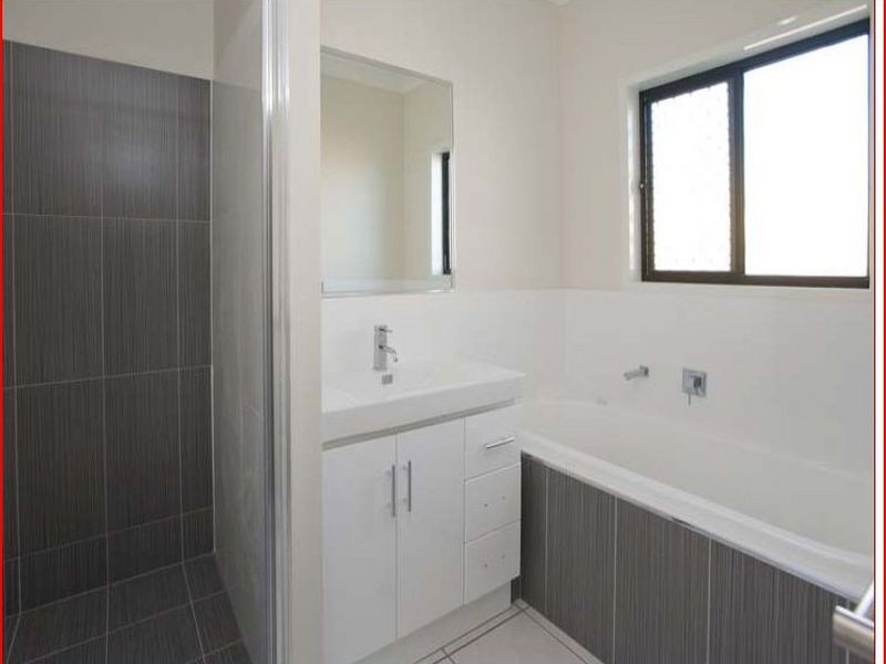 11 Grand Canyon Drive, Springfield Lakes QLD 4300