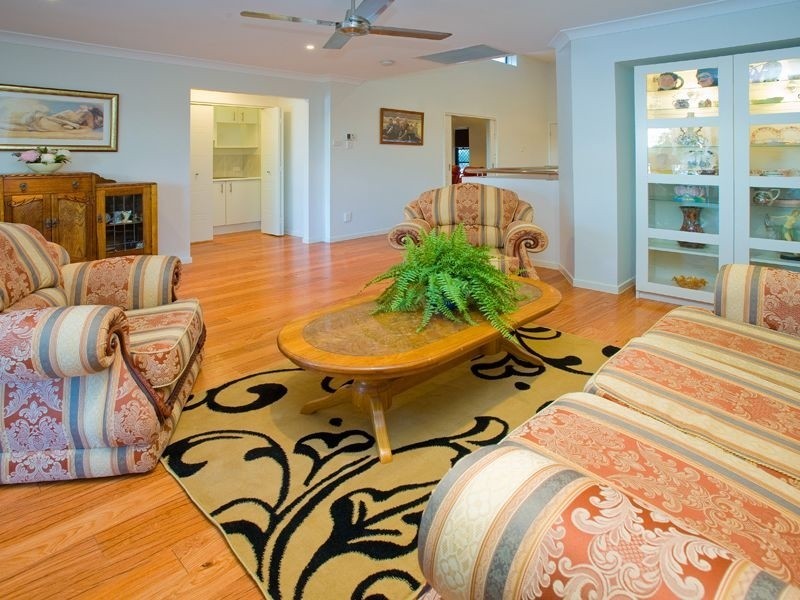 3 Santorini Place, Forest Lake QLD 4078